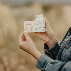 Mujer Fuerte y Serena: Equilibrio Hormonal & Cabello Fuerte